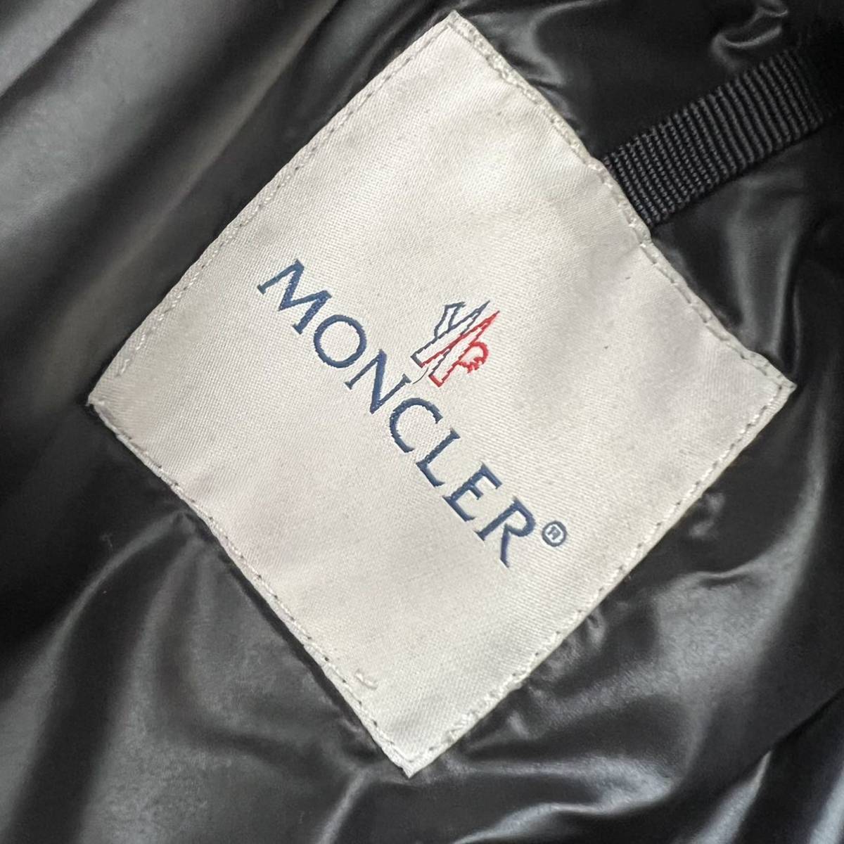 【送料無料】MONCLER モンクレール 毛皮　ダウンジャケット　ファー　中綿　コート　1 ブラック　黒　レディース　アウター　防寒　冬物