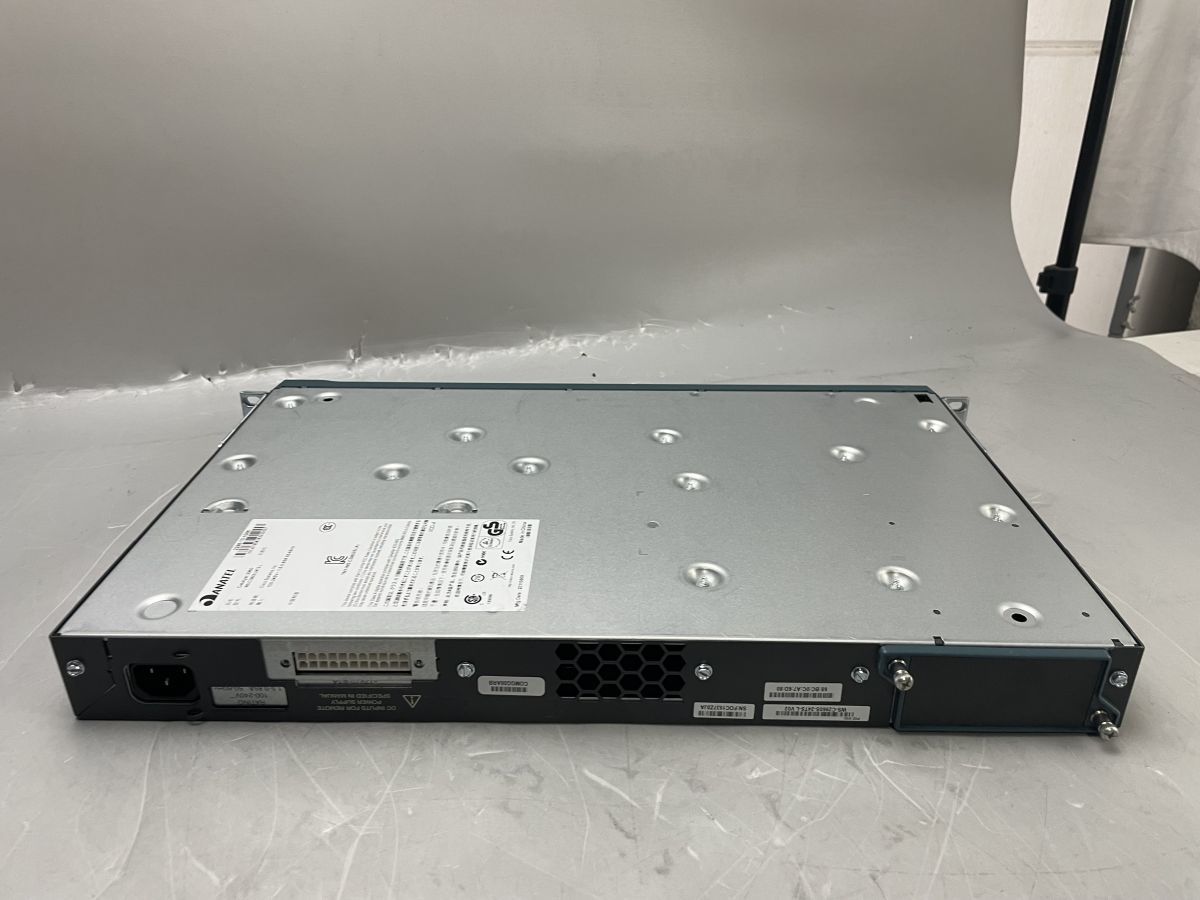 ★CISCO★Catalyst 2960-S Series★WS-C2960S-24TS-L V02★現状引き渡し★初期化済★_画像4