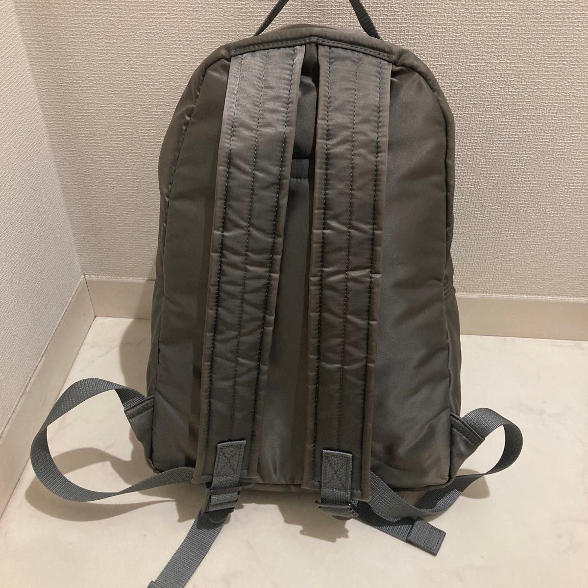 ポーター PORTER タンカー リュックサック シルバーグレー ポーター PORTER タンカー リュックサック シルバーグレー