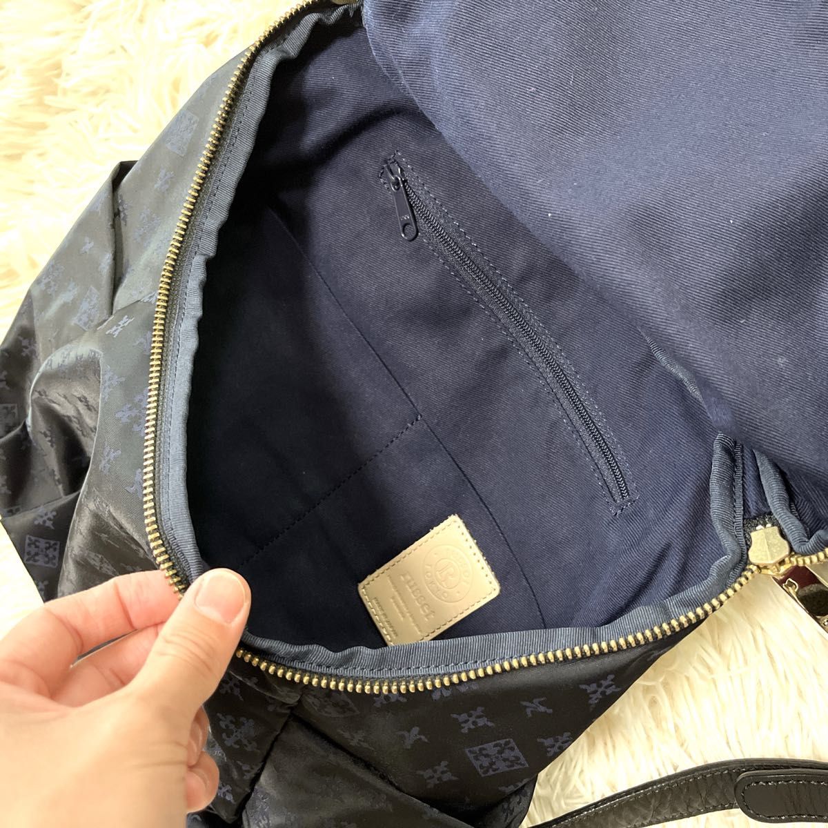 極美品】russet ラシットリュックサック ブラック ネイビー 極美品】russet ラシットリュックサック ブラック ネイビー