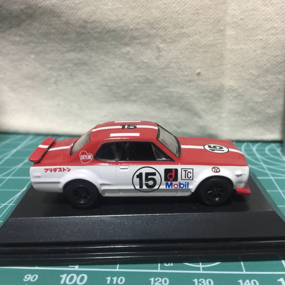 匿名配送 REAL-X 1/72 NISSAN SKYLINE 2000GT-R 日産 スカイラインGT-R ハコスカ フルワークス仕様 黒澤元治 選手 #15 赤白 箱スカ_画像6