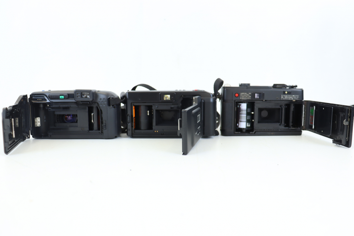 フィルムカメラまとめ OLYMPUS OM10 CAMEDIA C-200 IZM220 / FLASH FUJICA / TELE CARDIA / Canon Autoboy2等 写真撮影 趣味 005IPCW75_画像3