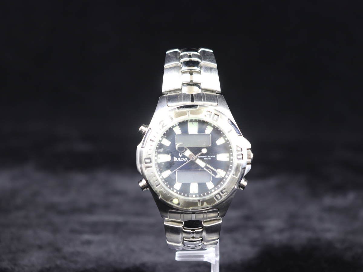 【ジャンク品】 BULOVA BVS203 ブローバ 腕時計 ネイビー文字盤 シルバーベルト 10気圧防水 メンズ小物 ファッション クオーツ 003IDAA51_画像2
