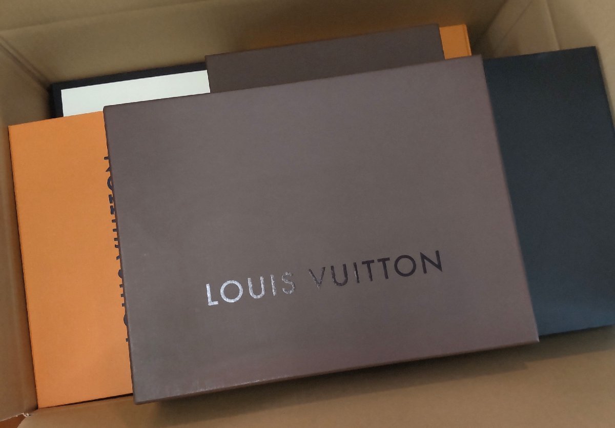 □大量 各種ブランド 空き箱/袋いろいろまとめて ショッパー/ボックス/保存袋 Louis Vuitton/GUCCIなど□埼玉戸田店_画像2