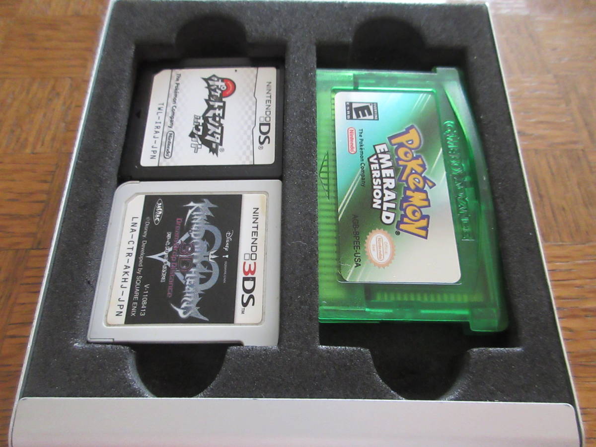 中古 DS ソフト ポケットモンスター ホワイト と 海外版 GBA ポケモン エメラルド バージョン ／即決 ピカチュウ ケース おまけ 英語版 3ds_拡大