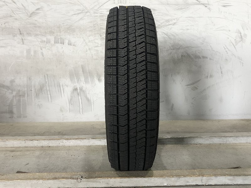 ★保管袋付★(PW5F042) 165/70R14 81Q BRIDGESTONE BLIZZAK VRX2 2022年 1本 スタッドレスタイヤ 送料無料_画像1