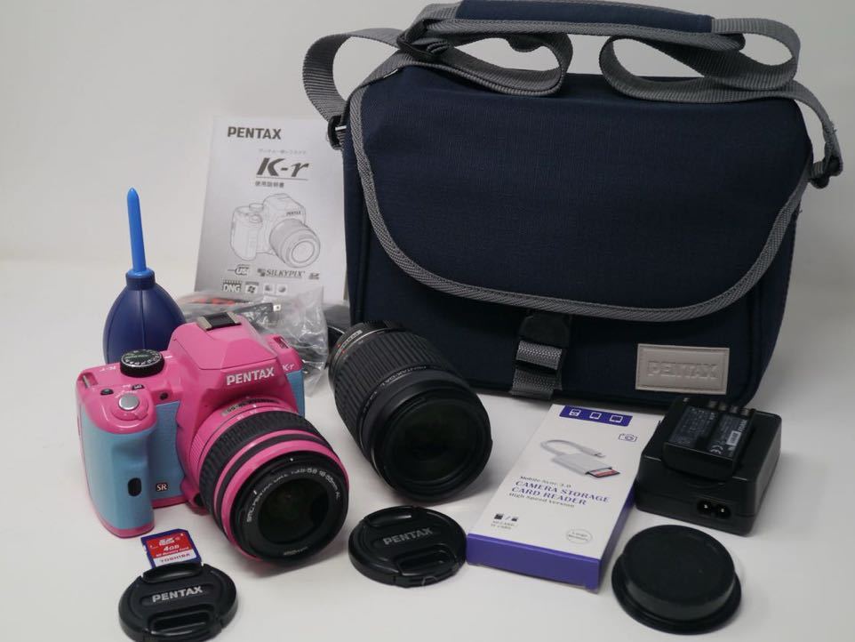 ★美品★PENTAX★K-r★ ピンク★ブルー★ダブルズーム★PINK BLUE★ SD、カードリーダー、純正カメラバッグ付_画像1