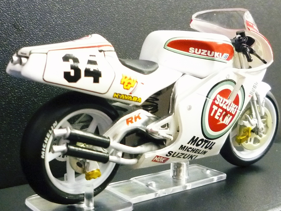 1/24 スズキ RGV500 SUZUKI RGV 500 ケヴィン・シュワンツ #34 1993MotoGP ixo 完成品の画像7