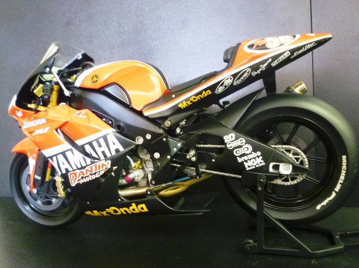 ミニチャンプス　1/12 ヤマハ YZR-M1 中野真矢 #56 YAMAHA YZR M1 Antena 3 D'Antin 2003 MotoGP_画像7