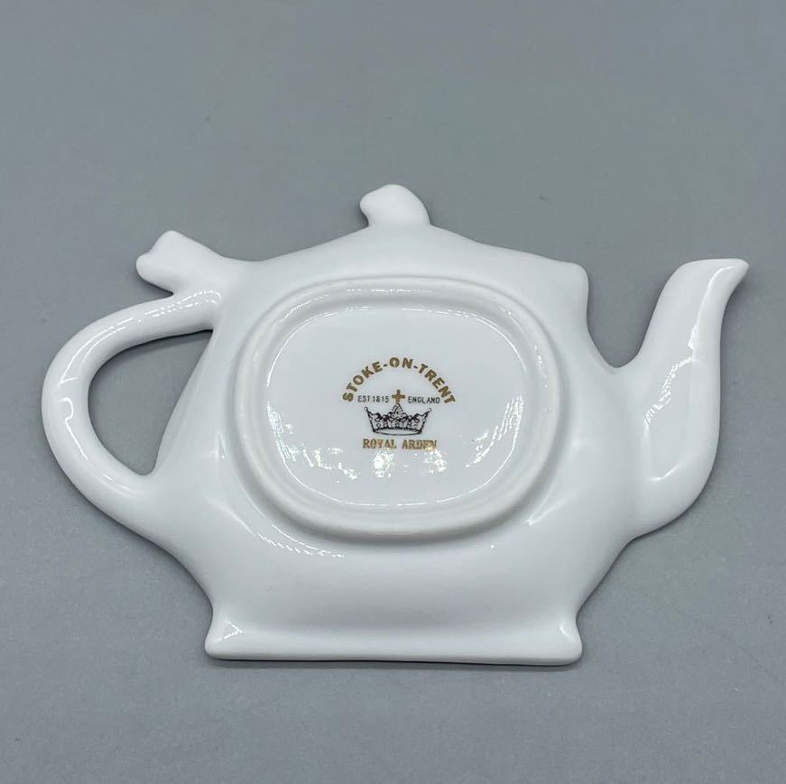 ☆未使用品☆ROYAL ARDEN ロイヤルアーデン☆STOKE-ON-TRENT☆小皿☆飾り皿☆豆皿☆小物置き☆ティーポット型☆金彩_画像3