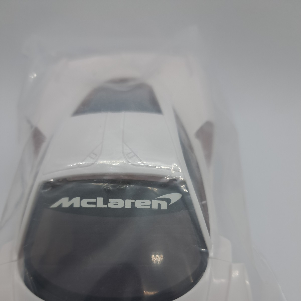 新品 ミニッツ マクラーレンセナGTR  ホワイトボディセット（未塗装）ホイール付き/RWD MZN208の画像4