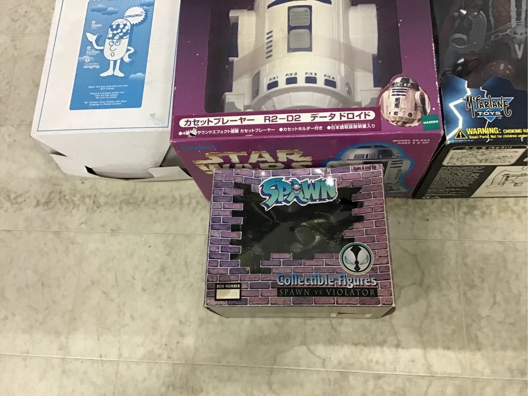 1円〜 同梱不可 ジャンク STAR WARS カセットプレーヤー R2-D2 データドロイド、 SPAWN スーパーサイズ スポーン他_画像3