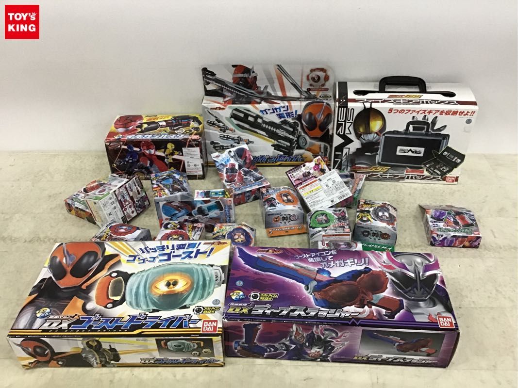 1円〜 同梱不可 ジャンク 仮面ライダーファイズ、ゴースト、ビルド 他 ファイズギアボックス、ゴーストドライバー等_画像1