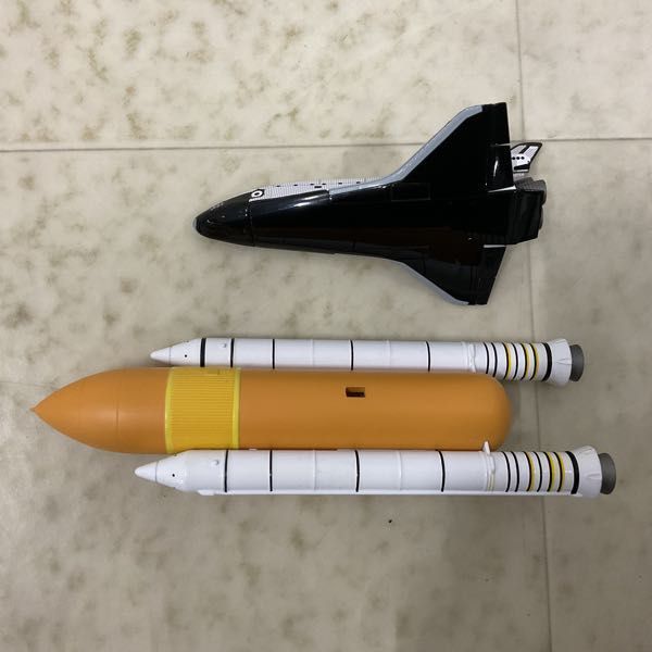 1円〜 ドラゴン 1/400 NASA SPACE SHUTTLE ORBITER ATLANTIS OV-104 w/SRB SOLID ROCKET BOOSTER_画像4