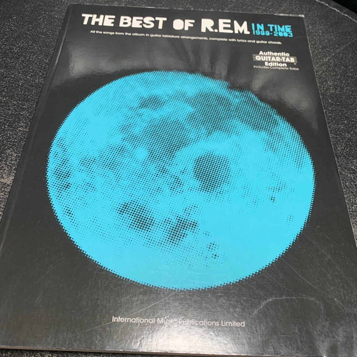 THE BEST OF R.E.M. IN TIME 1988-2003 ベスト　ギタースコア　TAB譜　ピーター・バック_画像1