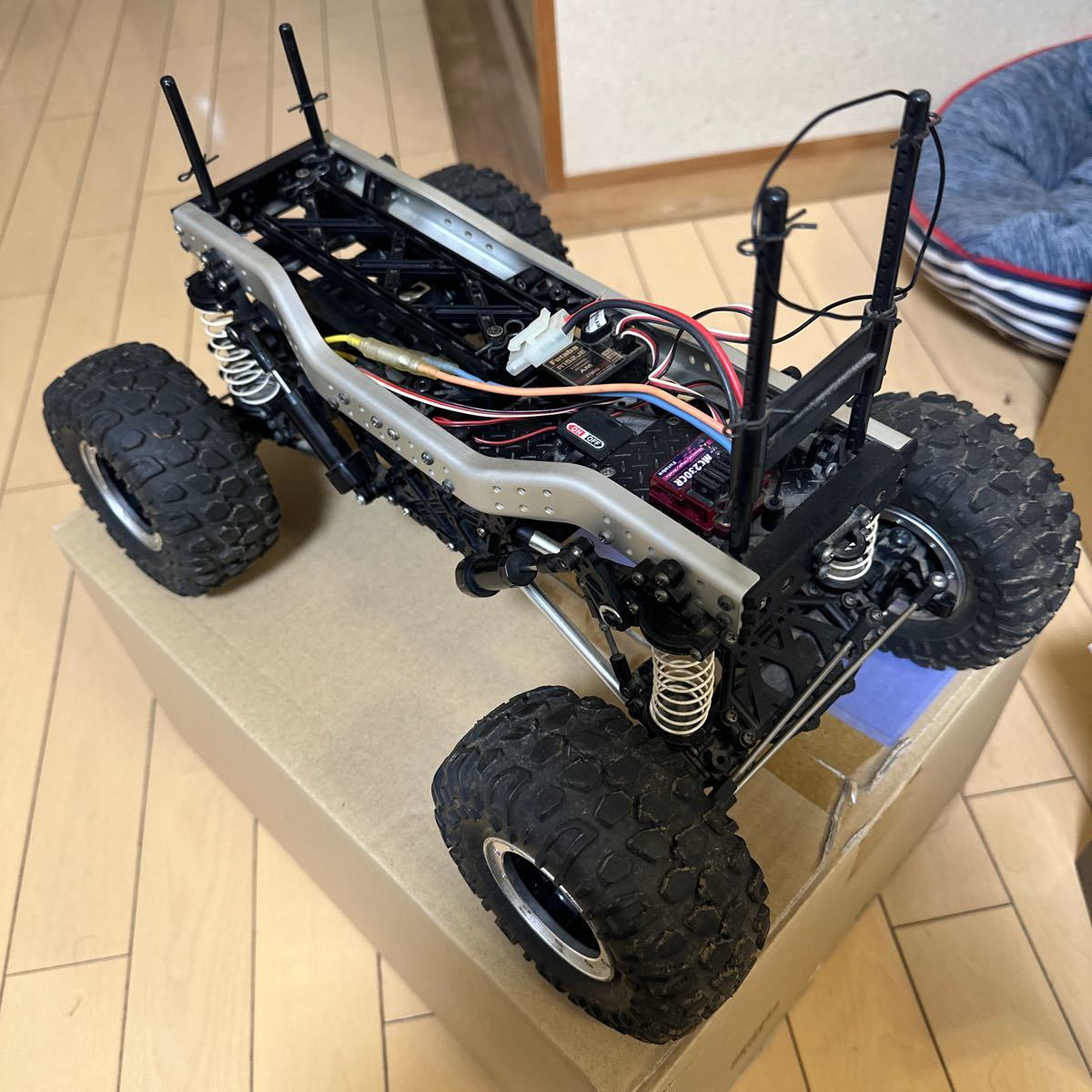 タミヤ CR-01 1/10 電動RC 4x4 オフロードクローラー ランドクルーザー 80ボディ/40ボディ 4WD トヨタ ランクル LC80/40 メカ付き_画像6