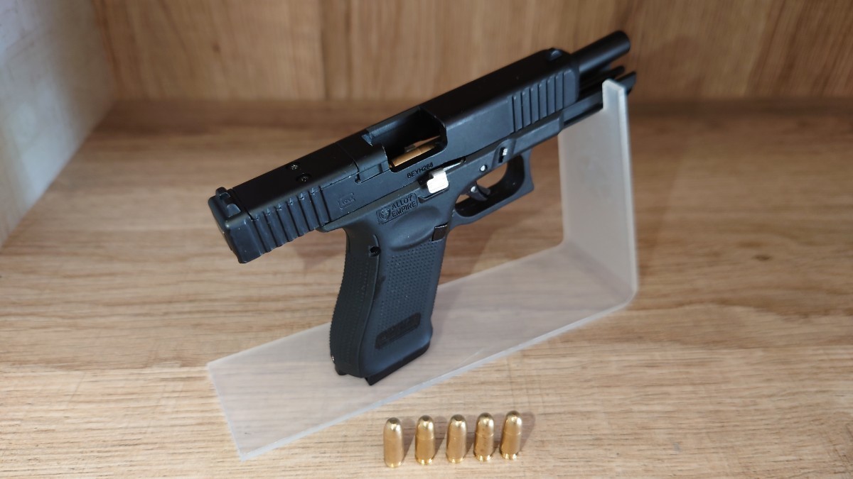 数量限定価格 精巧1/2スケール ミニチュアモデルガン Glock17 数量限定価格 精巧1/2スケール ミニチュアモデルガン Glock17