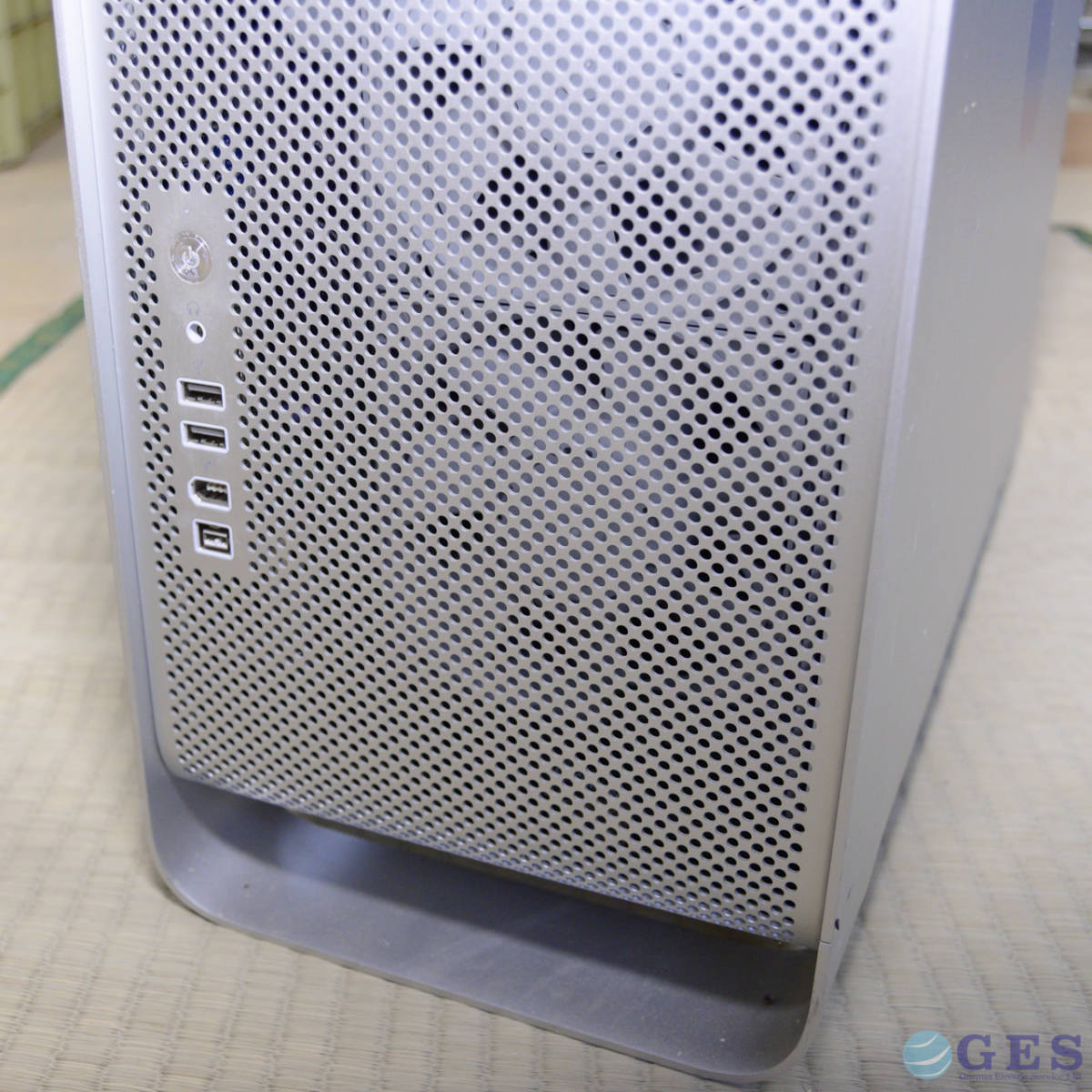 【J-1】Apple Mac Pro 2008 Intel Xeon X5472 3.0GHz HDDなし RAMなし グラフィックボードなし【現状品/ジャンク品】_画像3