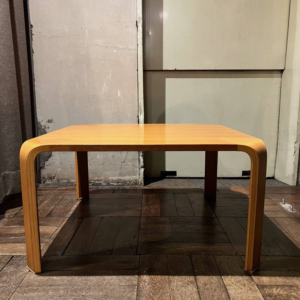 Yahoo!オークション - vintage 天童木工 TENDO 乾三郎 座卓 Yahoo!オークション - vintage 天童木工 TENDO 乾三郎 座卓