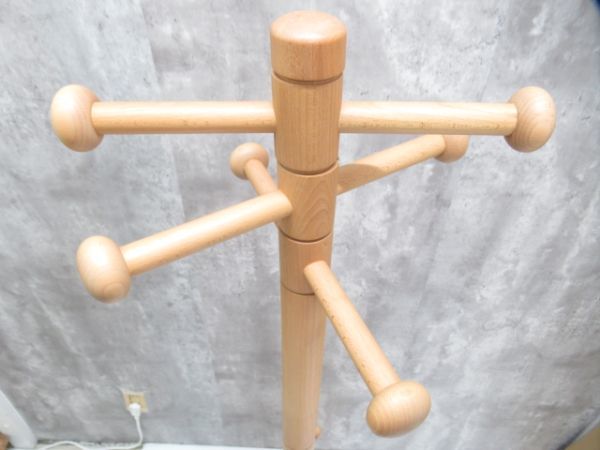  Akita woodworking .. design research place coat hanger ... beech material purity 