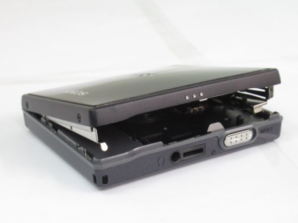 AA 6-8 SONY MD WALKMAN ソニー MD ウォークマン MZ-E620 ブラック 動作確認済 欠品あり_画像4