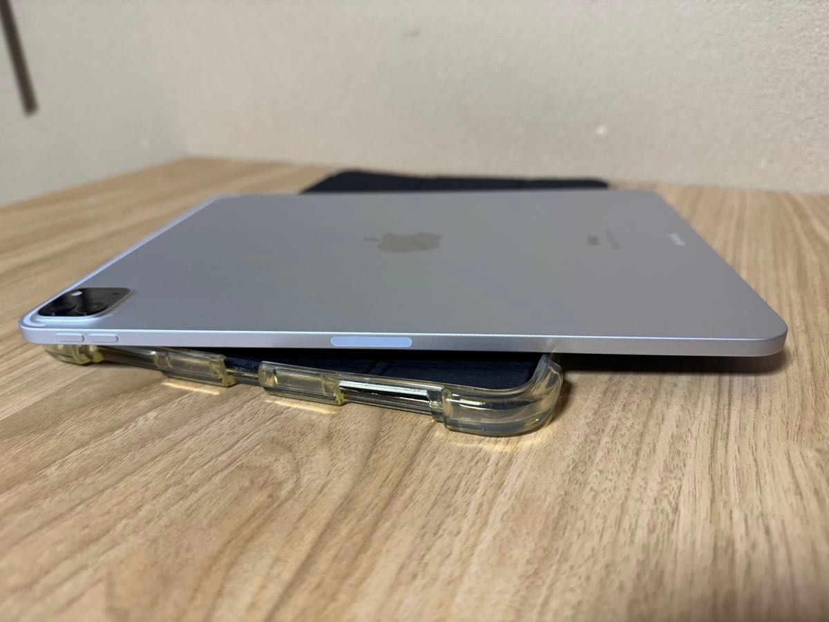極美品 】iPad Pro 11インチ 第2世代 Wi-Fiモデル 1TB シルバー 極美品 】iPad Pro 11インチ 第2世代 Wi-Fiモデル 1TB シルバー