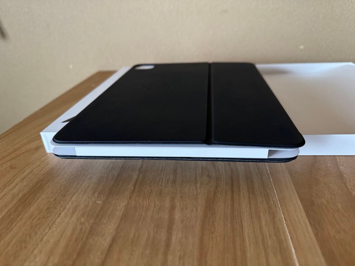 Smart Keyboard Folio ( 11インチ ) 日本語 - MXNK2J/A A2036 Smart Keyboard Folio ( 11インチ ) 日本語 - MXNK2J/A A2036