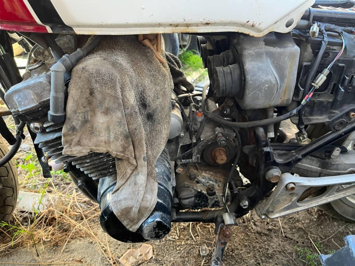 CBX400 書類番号無し　部品取り車　愛知県まで取りに来てくださる方限定　エン番あり　ジャンク　売り切り_画像9