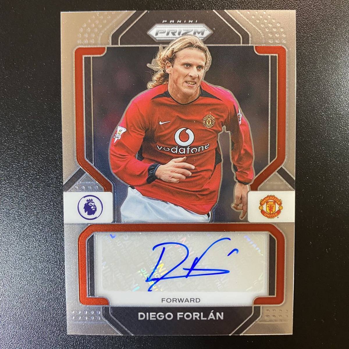 2022-23 Prizm EPL Diego FORLAN Autograph Manchester United Auto 直筆サインカード ディエゴ・フォルラン_画像1