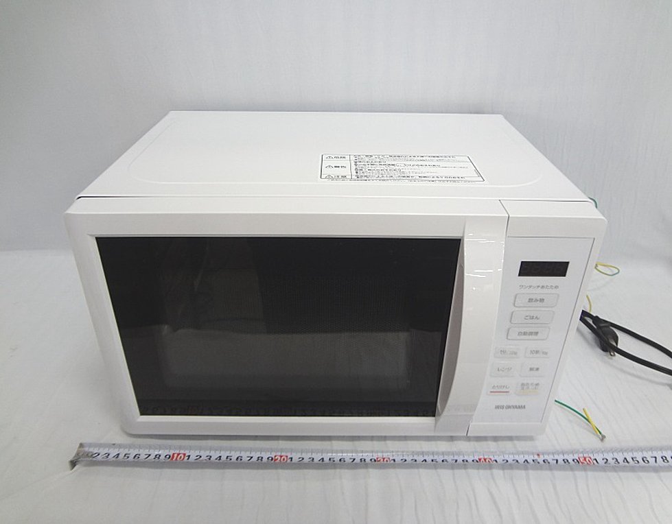 ZZZや2631 美品 アイリスオーヤマ 電子レンジ IMB-T178-W 17L 2023年製 ターンテーブル 一人暮らし キッチン家電 電化製品_画像1