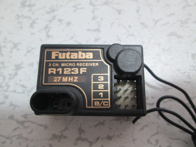 フタバ 　R123F 　FM２７　 受信機 動作確認済み 中古品_画像2