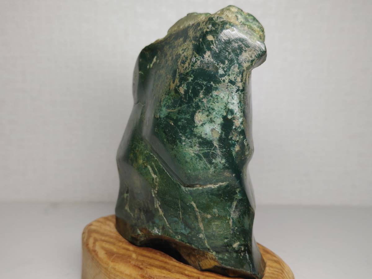 ◇緑石◇ 566g 出雲石 碧玉 ジャスパー 瑪瑙 原石 誕生石 鑑賞石 自然石 天然石 鉱物 置物 水石 紋石 の画像3