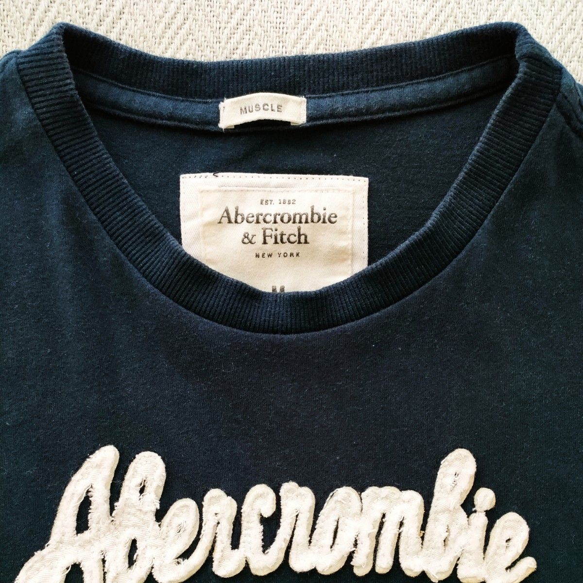 【正規品】美品　Abercrombie & Fitchアバクロンビー＆フィッチ　U.S.A製　刺繍　半袖Tシャツ　レア　アメリカ製