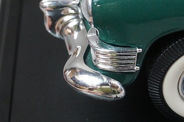 ROAD SIGNATURE ロード シグネチャー 1/18 Cadillac キャデラック de Ville デ・ビル / デビル 1949 グリーン 92308_画像6