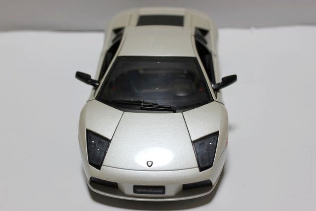 ▽ジャンク AUTO art. オートアート 1/18 Lamborghini ランボルギーニ Murcielago ムルシエラゴ ホワイト ※本体のみ_画像3