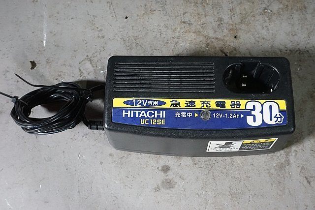 ◎ HITACHI ヒタチ 日立工機 DC12V 12mm インパクトドライバ 充電器 バッテリー２個付き UC12SE EB1214S ※動作確認済み FWH12DC3_画像9