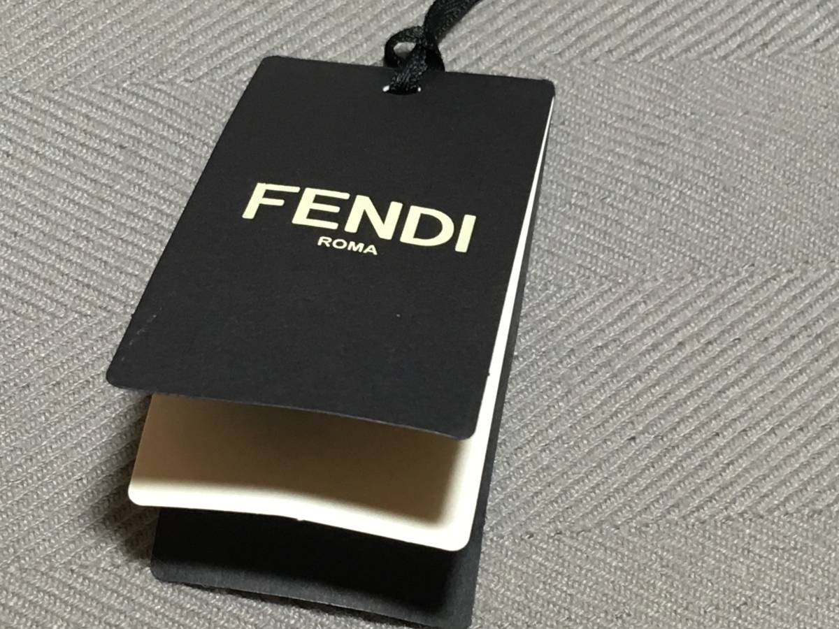 新品 本物 FENDI フェンディ パール モチーフ ストラップ ユー STRAP YOU バッグ ショルダー チャーム ブルー グレー レッド シルバー_画像8