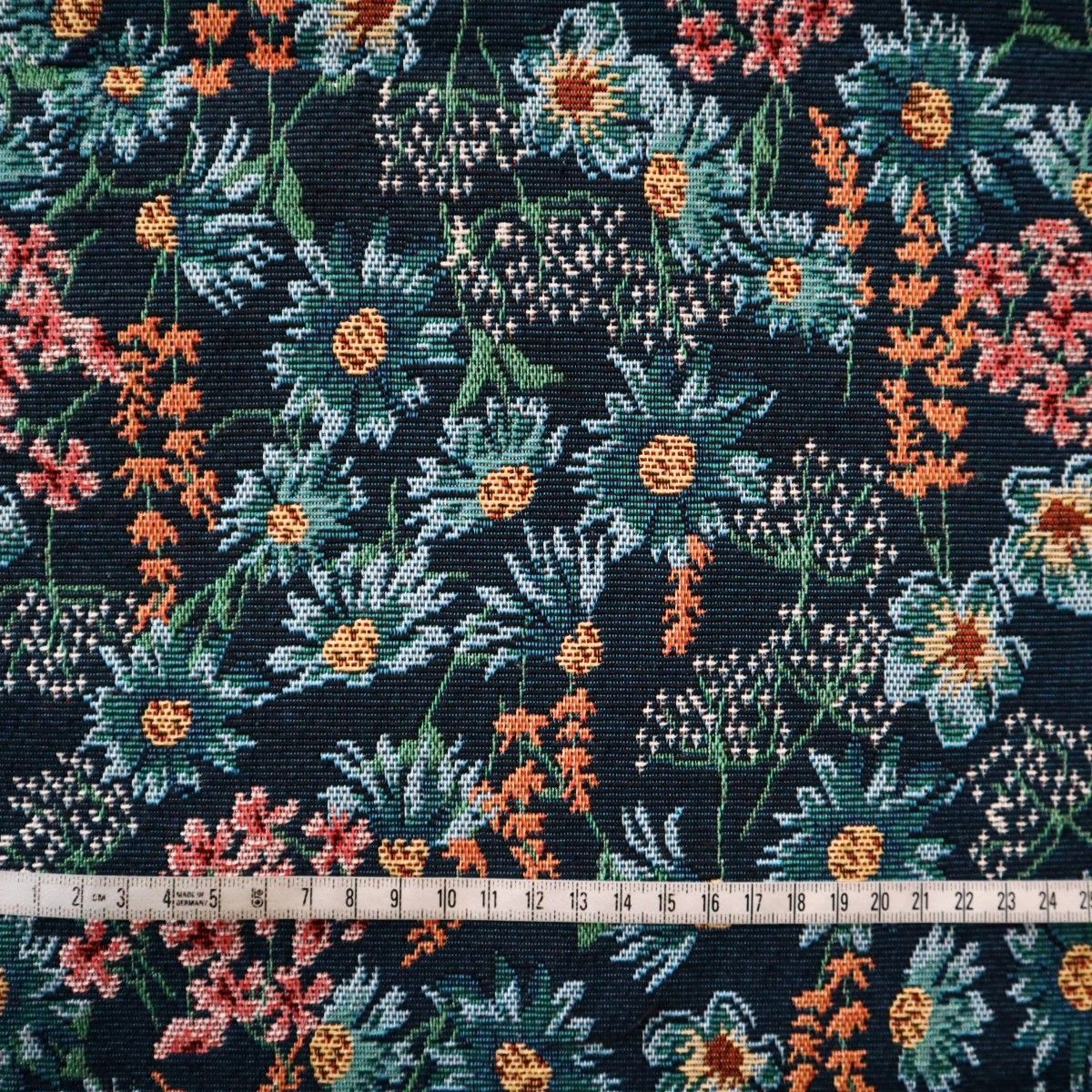 J85 お花柄 ゴブラン織り生地 ジャガード織り ボタニカル柄 150×50cm