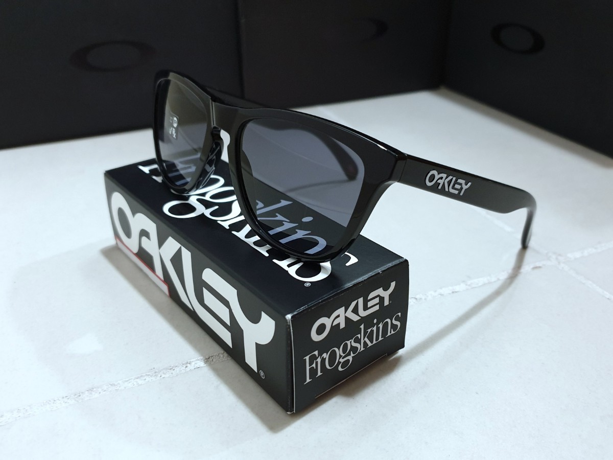 正規品 新品 偏光レンズ付き OAKLEY FROGSKINS オークリー フロッグスキン Sapphire Polarized サファイア ポラライズド サングラス_画像7