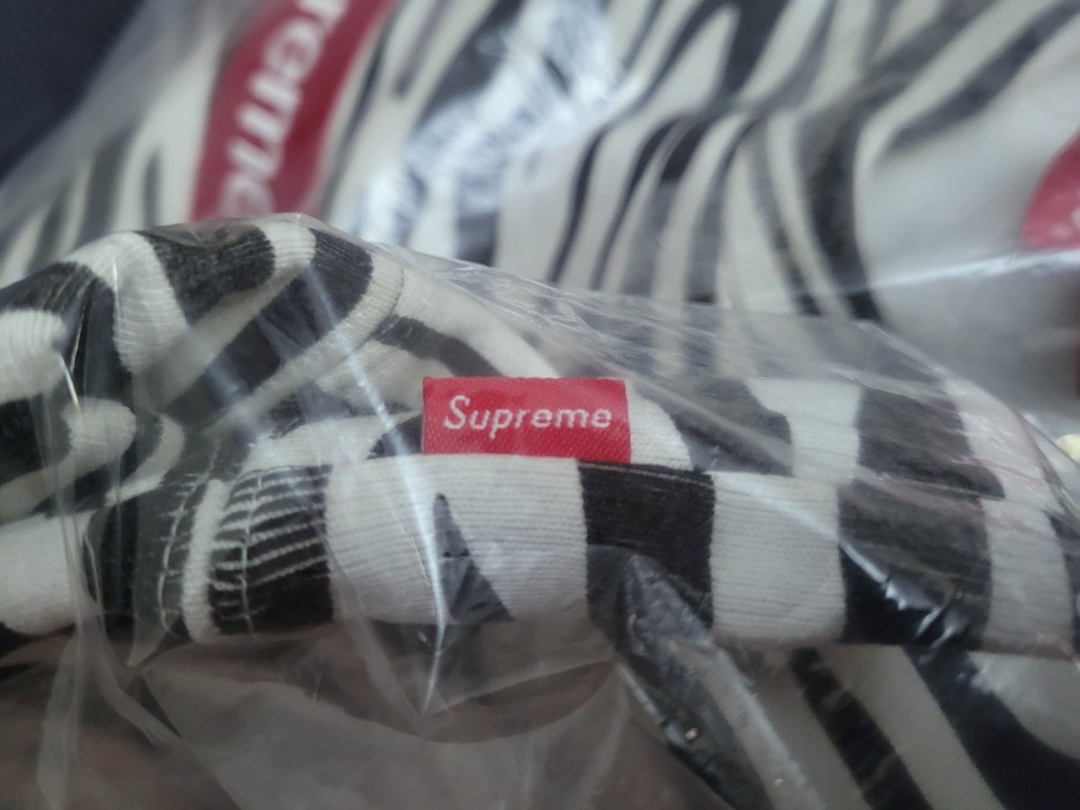 正規品 新品 未開封 FW22 Supreme Box Logo Crewneck シュプリーム ボックス ロゴ クルーネック トレーナー Zebra ゼブラ Mediumミディアム_画像6