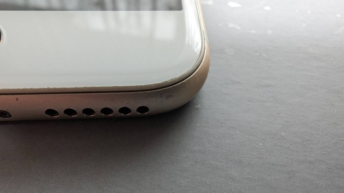 【送料無料】Apple iPhone6 本体 64GB ゴールド softbank回線 タッチパネルの反応が時々悪い_画像9