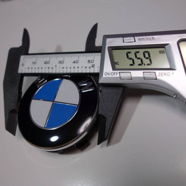 BMW センターキャップ 56mm 傷防止フィルム付き 4個セット 新品未使用 送料無料_画像2