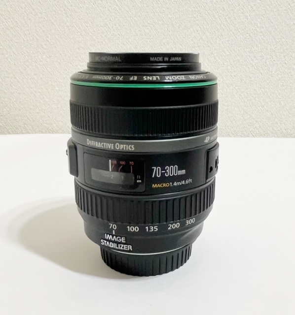 超美品【キャノン】EF70-300mm F4.5-5.6 DO IS USM《フード・ソフトケース付き》_画像2