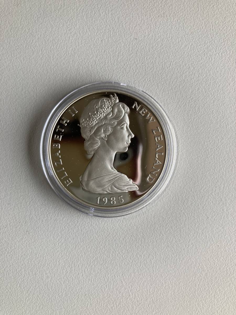 銀貨　ニュージーランド　1985年　1ドル　背高鷸　セイタカシギ　プループ　_画像1