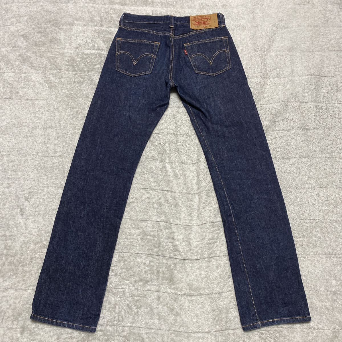 1C LEVIS リーバイス 501 デニム ジーンズ ジーパン パンツ 28 STRAIGHT ストレート 08501-0042 濃紺 格安_画像2