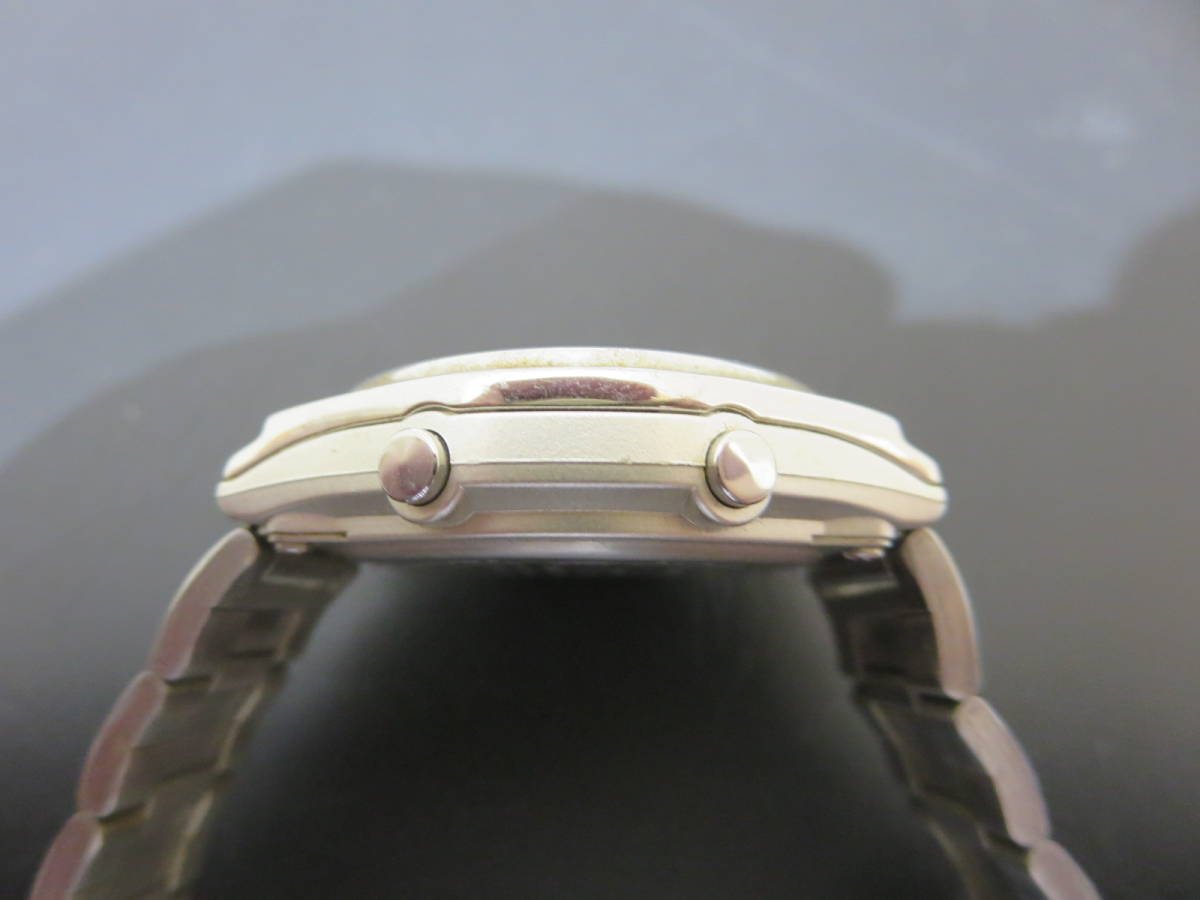 ジャンク CASIO カシオ LWA-M141 クオーツ 腕時計 の画像4