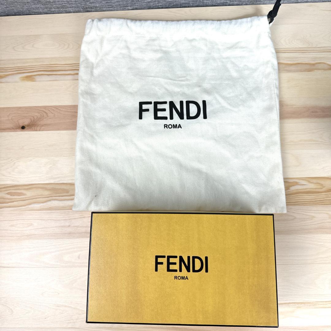 フェンディ FENDI キーホルダー チャーム バケットバッグチャーム BACKET BAG CHARM ズッカ ロゴ 超レア 希少 ブルー