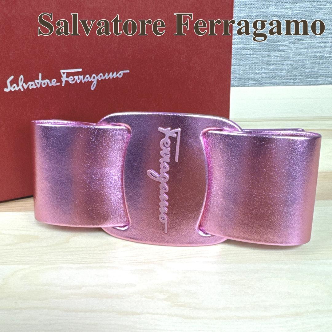 新作がお得買い サルヴァトーレフェラガモ Salvatore Ferragamo