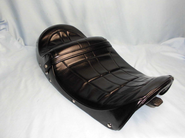 □ ゼファー750 Z2風 艶有り黒レザー カスタムシート 猫背シート風 鋲打ち の商品詳細 | Yahoo!オークション | One Map by FROM JAPAN □ ゼファー750 Z2風 艶有り黒レザー カスタムシート 猫背シート風 鋲打ち の商品詳細 | Yahoo!オークション | One Map by FROM JAPAN