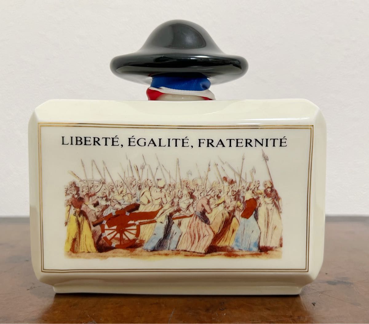 未開栓古酒GRAND COGNAC DE LUZE ドリューズ フランス革命200周年 コニャック 陶器ボトル 箱付き